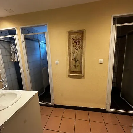 Hostel Gite L'emparis *