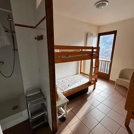 Hostel Gite L'emparis Mizoen